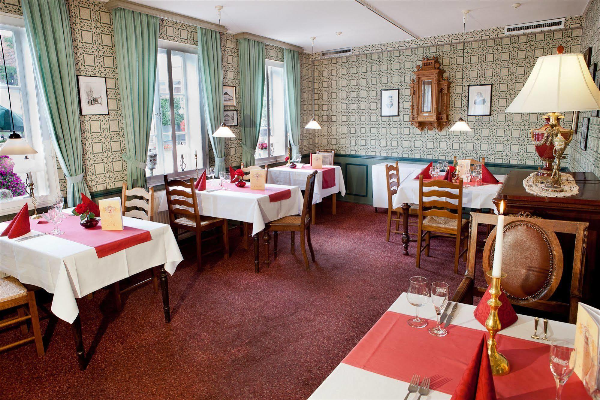 Hotel Busch Westerstede Exteriör bild
