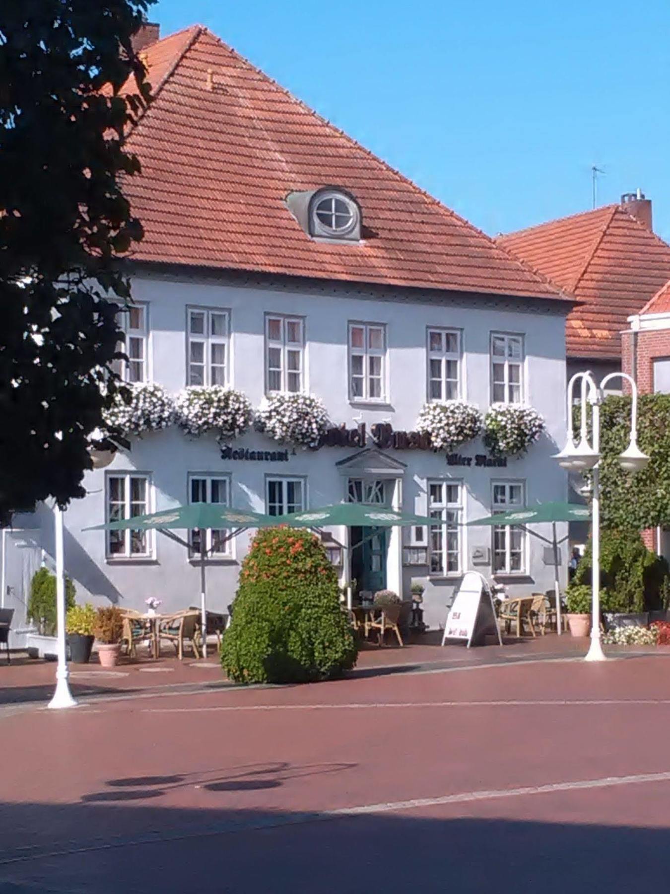 Hotel Busch Westerstede Exteriör bild